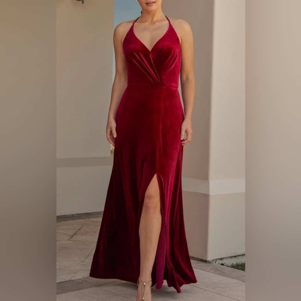 B2 Jasmine Red V-neck Spaghetti Strap Velvet Long Formal Dress